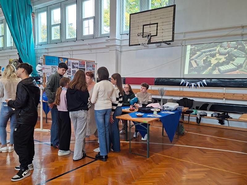 20251015_091218 (Copy).jpg